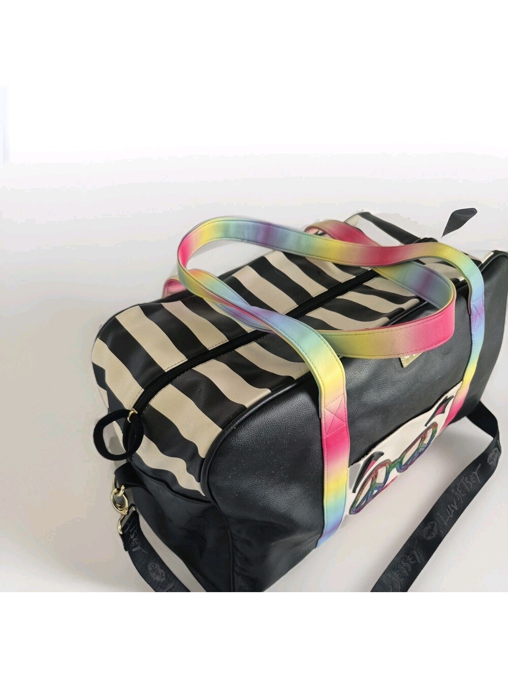 Betsey Johnson faux leather weekender duffle bag 18" cat design and rainbows - Picture 7 of 16